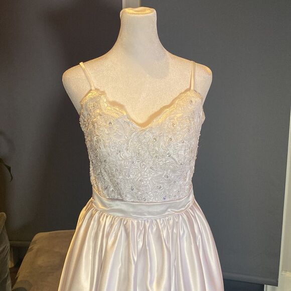 Women’s White Satin Full Length Prom Party Dress Corset Back Size 2 NWOT - Picture 2 of 12